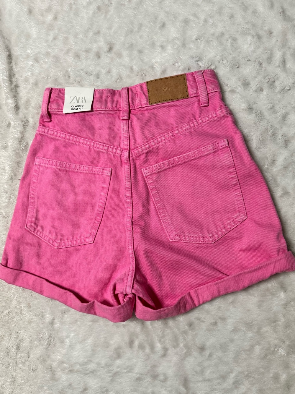 NWT- ZARA High Rise Pink Classic Denim Mom Shorts - Picture 3 of 14
